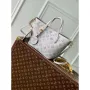 LV M12088 Louis Vuitton Blossom PM Mahina kožená taška Brume Gray