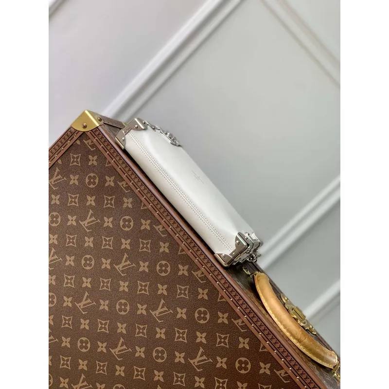LV M25445 Louis Vuitton Slim Trunk Bag Bílá