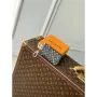 LV M13664 Louis Vuitton LV x TM Klíčová taška Jiný Monogram Plátno Černá Vícebarevná