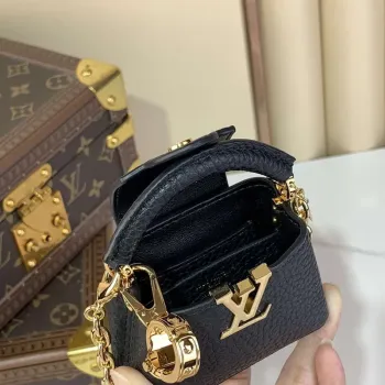 LV M02132 Louis Vuitton Capucines Micro Taška Černá