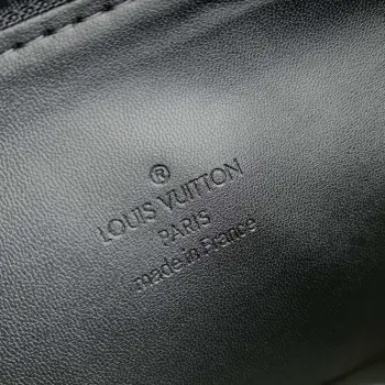 LV M11370 Louis Vuitton Coussin PM Kabelka Černá