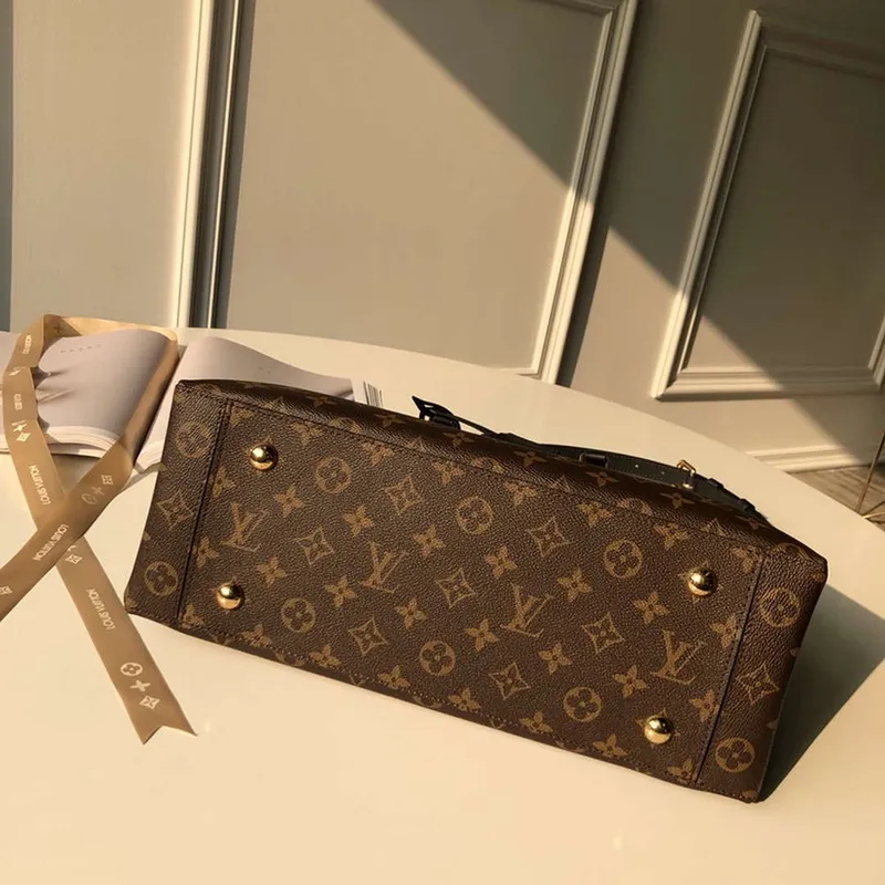 LV M43550 Louis Vuitton Květinová taška Monogram Černá
