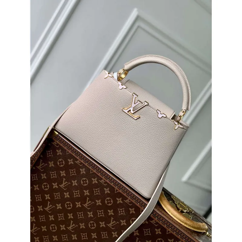 LV M11341 Louis Vuitton Capucines MM Kabelka Galet Šedá