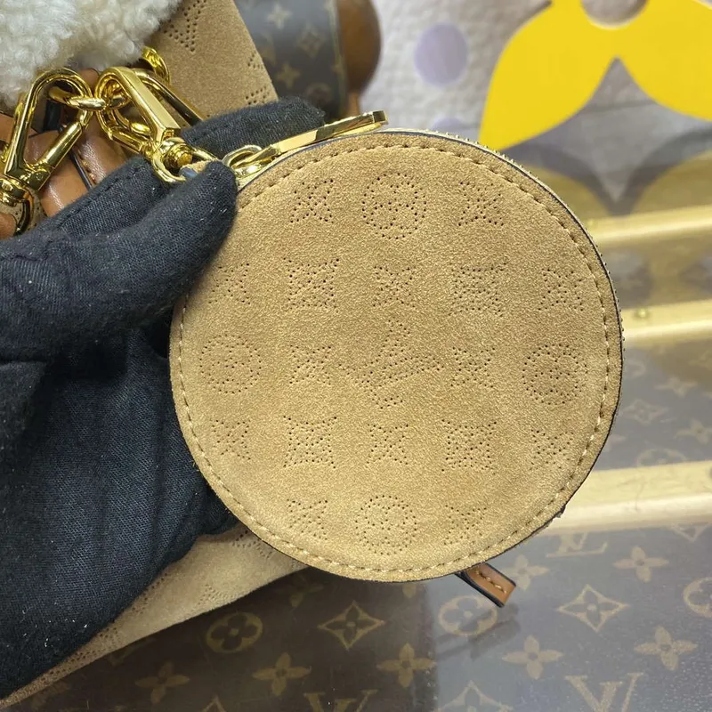 LV M11839 Louis Vuitton Bella Kabelka Z semišové kůže Béžová