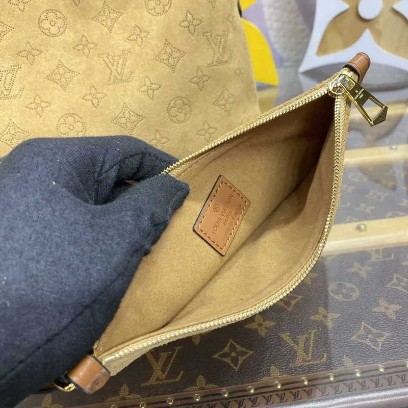 LV M11843 Louis Vuitton CarryAll PM Suede kožená taška béžová