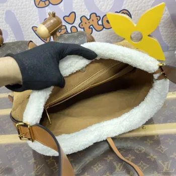 LV M11843 Louis Vuitton CarryAll PM Suede kožená taška béžová