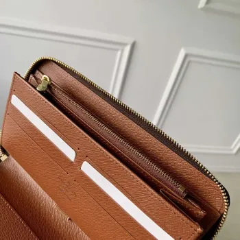 LV M42616 Louis Vuitton Zippy Wallet Monogram potažená plátno