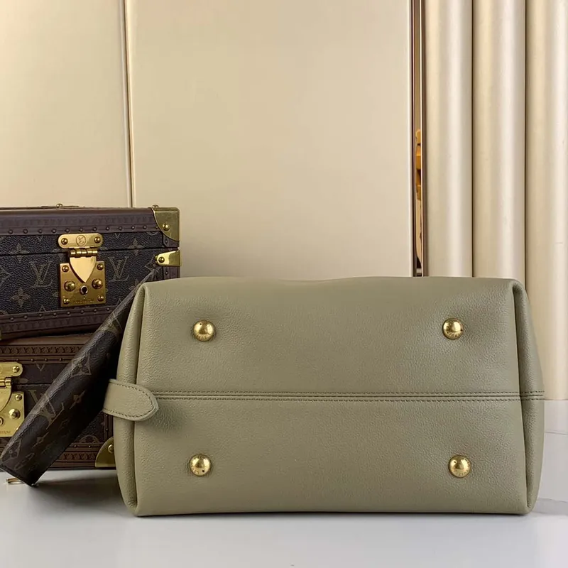 LV M24988 Louis Vuitton Low Key Hobo MM Kabelka Zelená