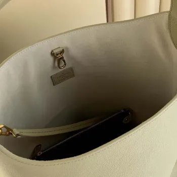 LV M24988 Louis Vuitton Low Key Hobo MM Kabelka Zelená