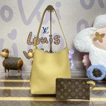 LV M25353 Louis Vuitton Low Key Hobo PM Taška Meruňkově žlutá
