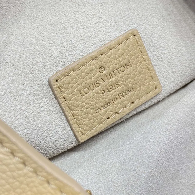 LV M25353 Louis Vuitton Low Key Hobo PM Taška Meruňkově žlutá