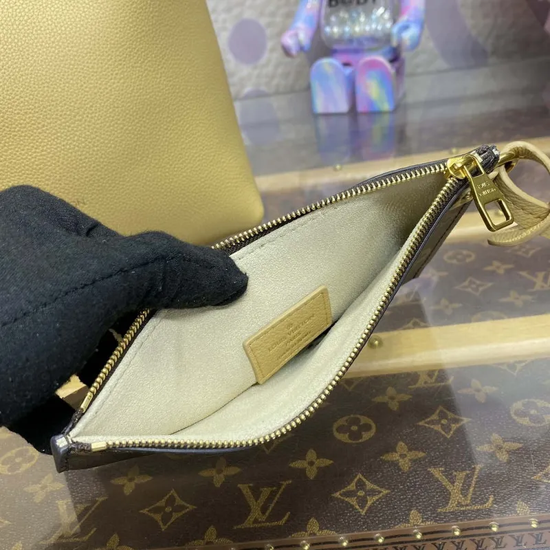 LV M25353 Louis Vuitton Low Key Hobo PM Taška Meruňkově žlutá
