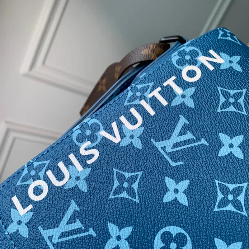 LV M23785 Louis Vuitton District PM Messenger Bag Atlantická modrá