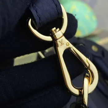 LV M22914 Louis Vuitton Lock It MM Taška Černá