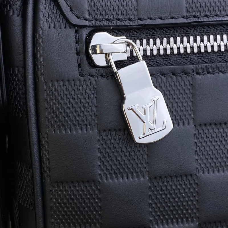 LV N42711 Louis Vuitton District PM Messenger Bag Damier Infini hovězí kůže