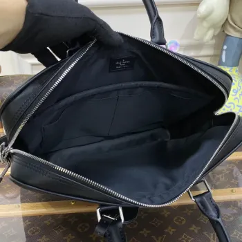 LV N40444 Louis Vuitton Porte Documents Voyage PM Aktovka Černá