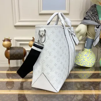 LV M30919 Louis Vuitton Weekend NM Tote Bag Optic White