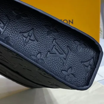 LV M59960 Louis Vuitton Sac Plat Cross Bag Embossed Taurillon Monogram hovězí kůže