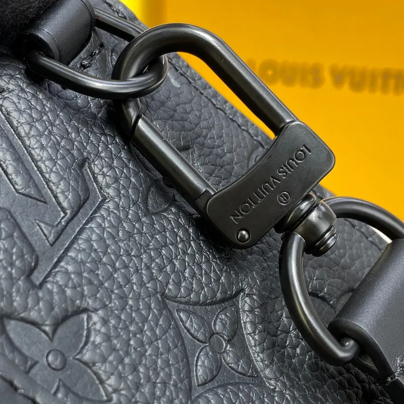 LV M59960 Louis Vuitton Sac Plat Cross Bag Embossed Taurillon Monogram hovězí kůže