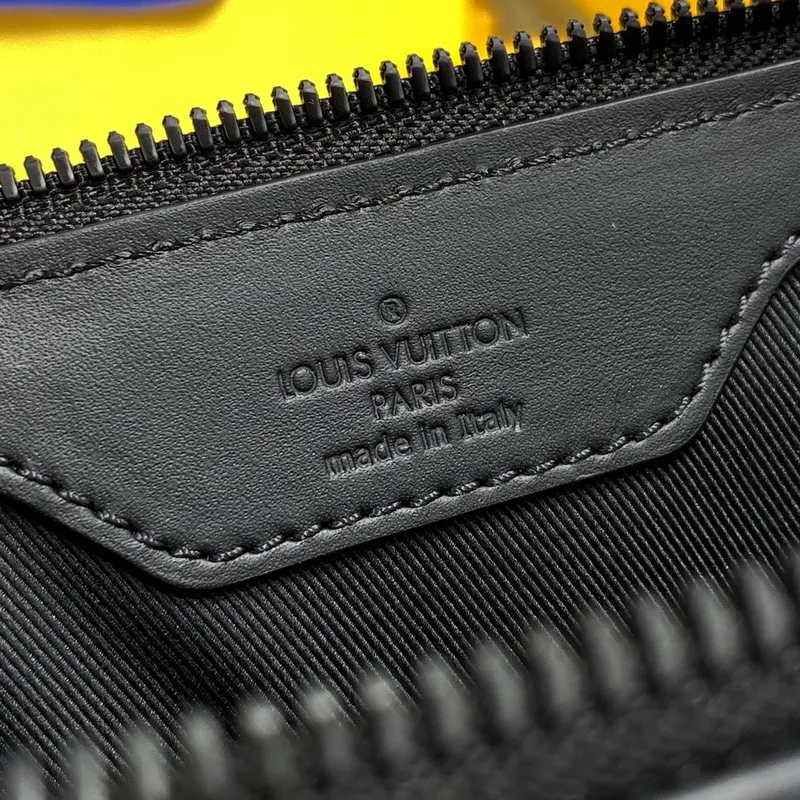 LV M59960 Louis Vuitton Sac Plat Cross Bag Embossed Taurillon Monogram hovězí kůže