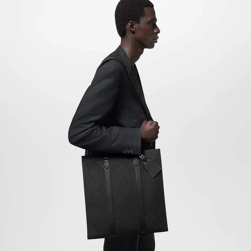 LV M21866 Louis Vuitton Sac Plat NV Taška Embossed Taurillon Monogram hovězí kůže