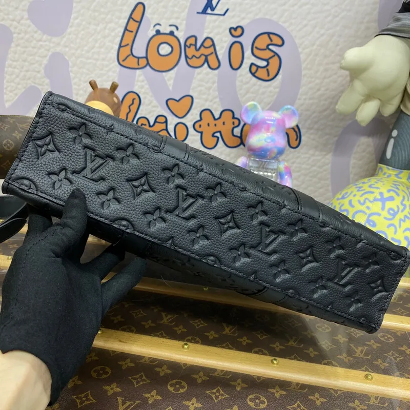 LV M21866 Louis Vuitton Sac Plat NV Taška Embossed Taurillon Monogram hovězí kůže