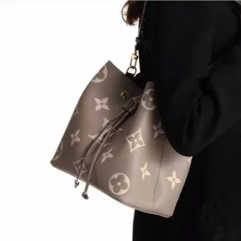 LV M45555 Louis Vuitton NéoNoé MM Holubí šedá/krémová
