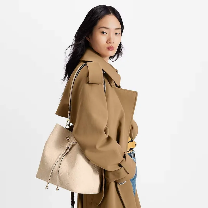 LV M46526 Louis Vuitton NéoNoé MM Kabela na víno Crème Beige