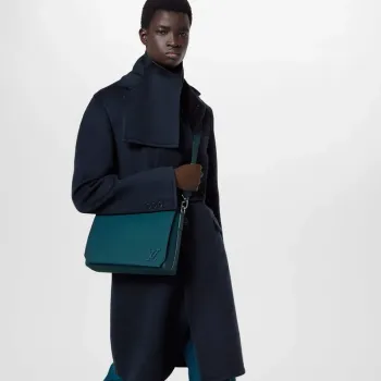 LV M23709 Louis Vuitton Taška přes rameno Takeoff Atlantic Blue