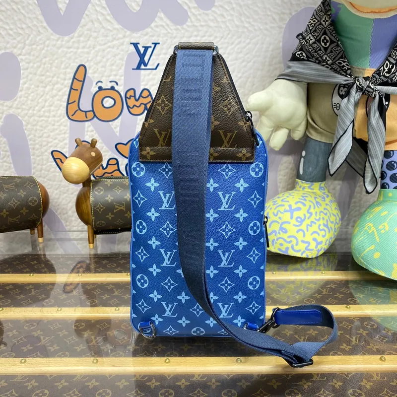 LV M23782 Louis Vuitton Avenue NM Slingbag Atlantická modrá