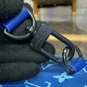 LV M23782 Louis Vuitton Avenue NM Slingbag Atlantická modrá