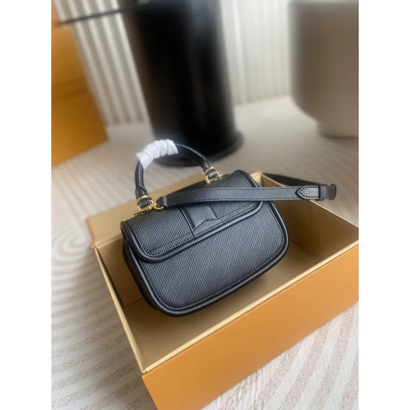 LV M22724 Louis Vuitton Taška Hide and Seek Černá