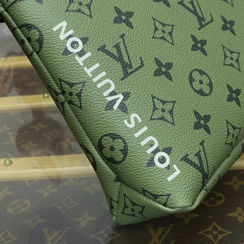 LV M82800 Louis Vuitton Pochette Voyage Souple Khaki Zelená/Vermilion Červená