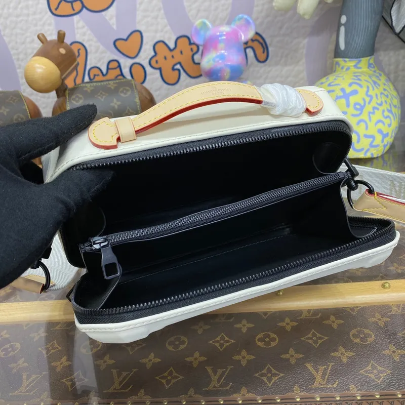 LV M21950 Louis Vuitton Future Trunk Bag Kůže telecí Bílá