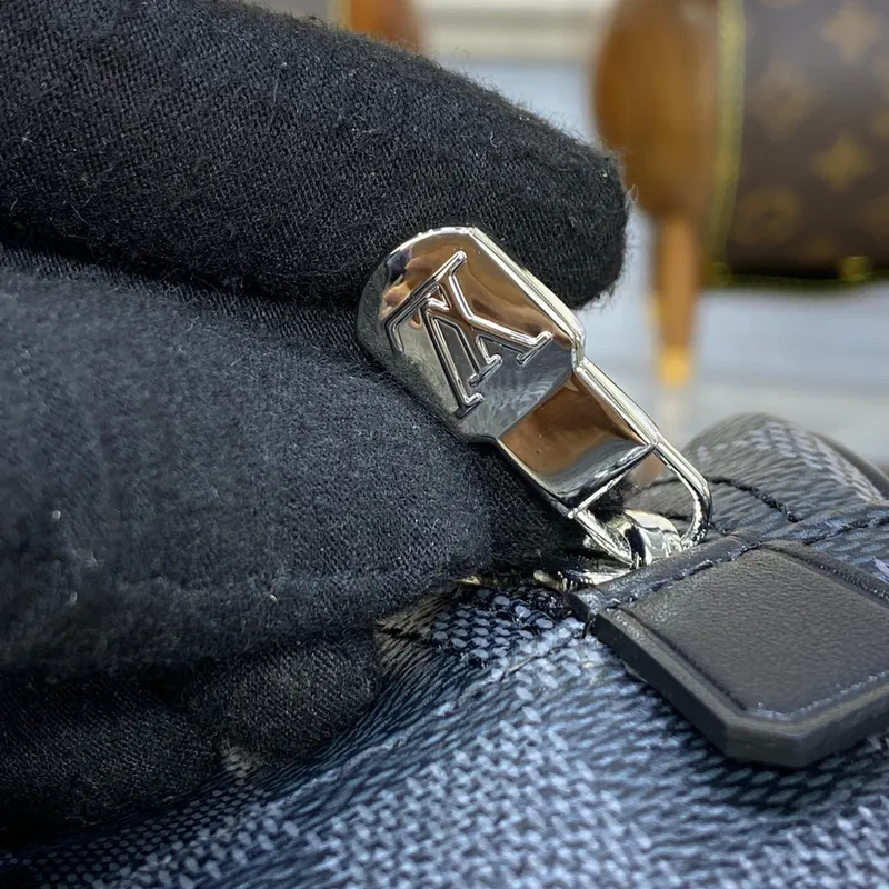 LV N47625 Louis Vuitton Toaletní taška Damier Graphite Canvas