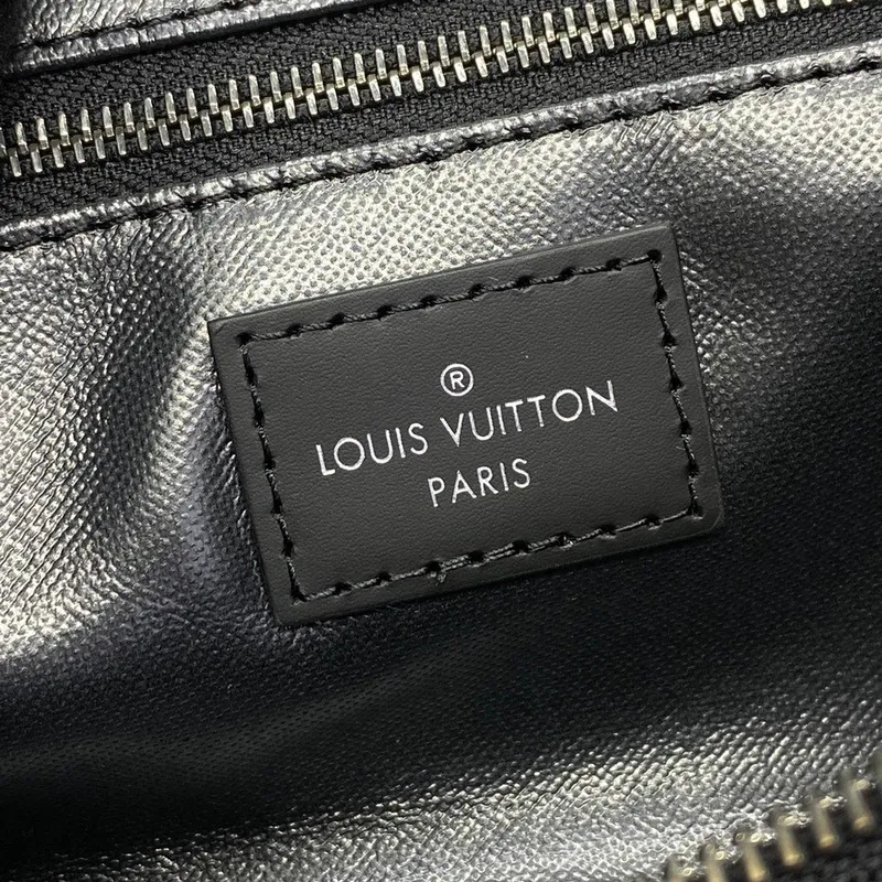 LV M44494 Louis Vuitton Dopp Kit Toaletní taška Monogram Eclipse potažená plátnem