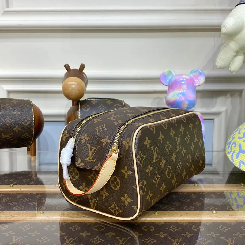 LV M44494 Louis Vuitton Dopp Kit Toaletní taška Monogram plátno