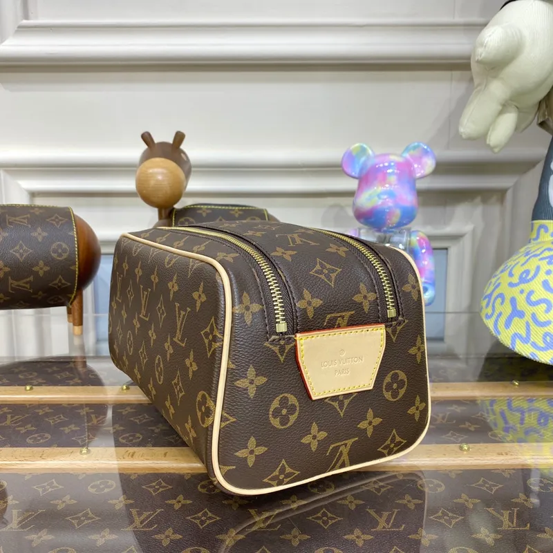 LV M44494 Louis Vuitton Dopp Kit Toaletní taška Monogram plátno