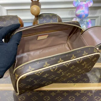 LV M44494 Louis Vuitton Dopp Kit Toaletní taška Monogram plátno