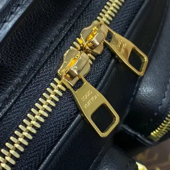 LV M80450 Louis Vuitton Utility Crossbody Kůže telecí Černá