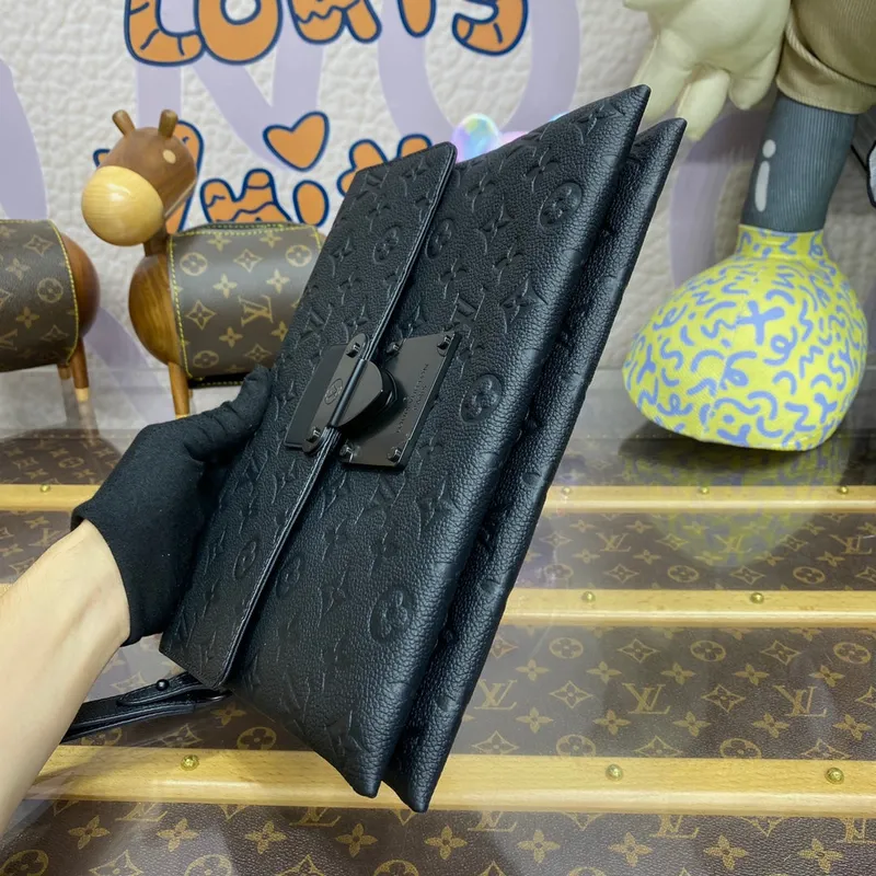LV M82598 Louis Vuitton S Lock Pochette Monogram Empreinte Kůže Černá
