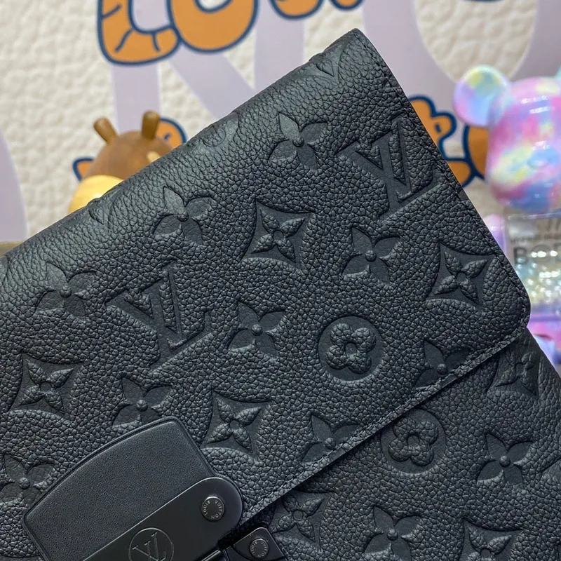 LV M82598 Louis Vuitton S Lock Pochette Monogram Empreinte Kůže Černá