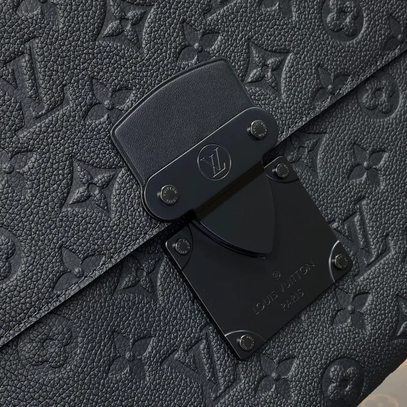 LV M82598 Louis Vuitton S Lock Pochette Monogram Empreinte Kůže Černá