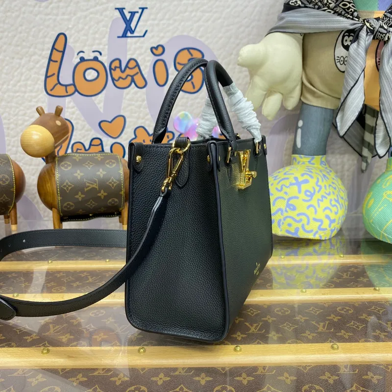 LV M22311 Louis Vuitton  Lock & Go Bag Lockme z jemné telecí kůže černé barvy