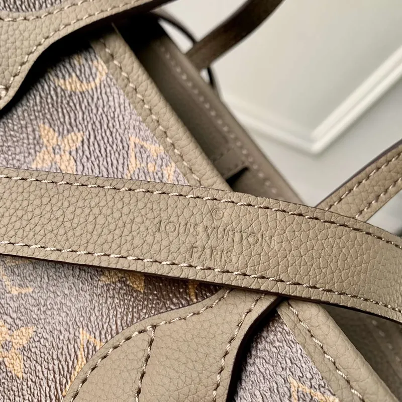LV M12109 Louis Vuitton Neverfull Bandoulière Inside Out BB Kabelka Šedá