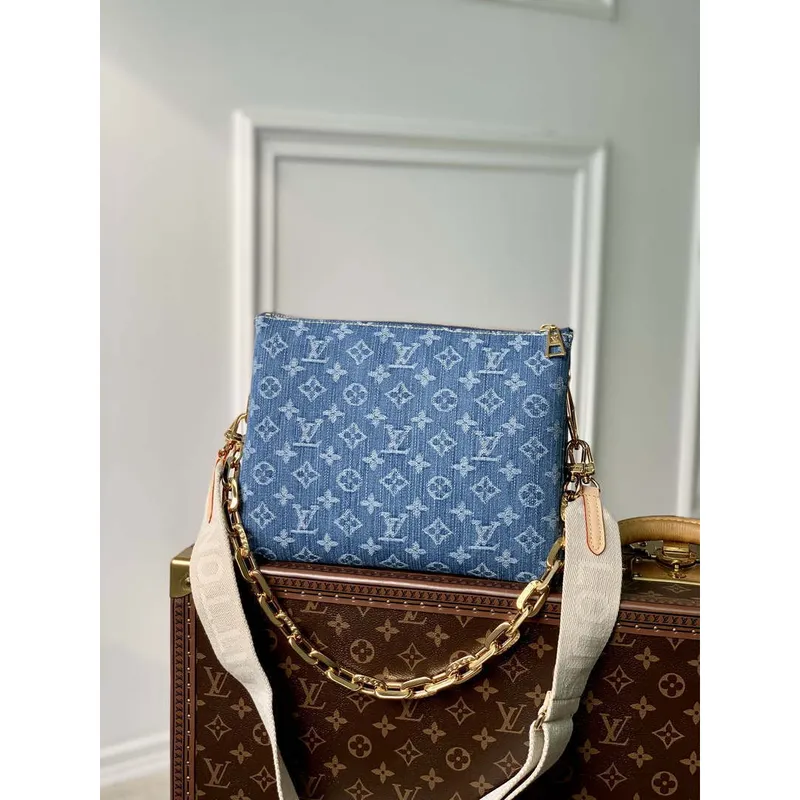LV M24564 Louis Vuitton Coussin PM Kabelka z jehněčí kůže námořnická modrá