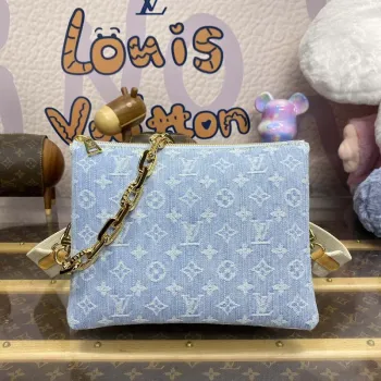 LV M24564 Louis Vuitton Coussin PM Kabelka z jehněčí kůže Světle modrá