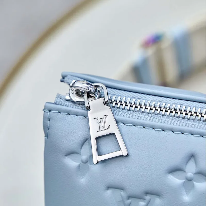 Louis Vuitton LV M11436 Coussin PM Kabelka jehněčí kůže Omyté modré