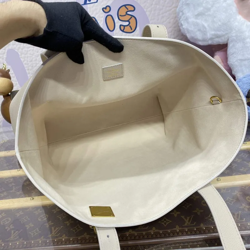 LV M25341 Louis Vuitton Low Key Cabas MM Taška off white