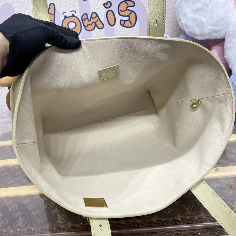 LV M25343 Louis Vuitton Low Key Cabas MM Taška Clay Green